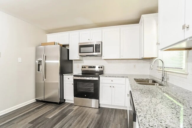 Building Photo - 8102 Sidras Ct
