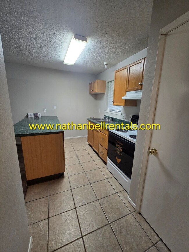Foto del edificio - 736 8th St SE