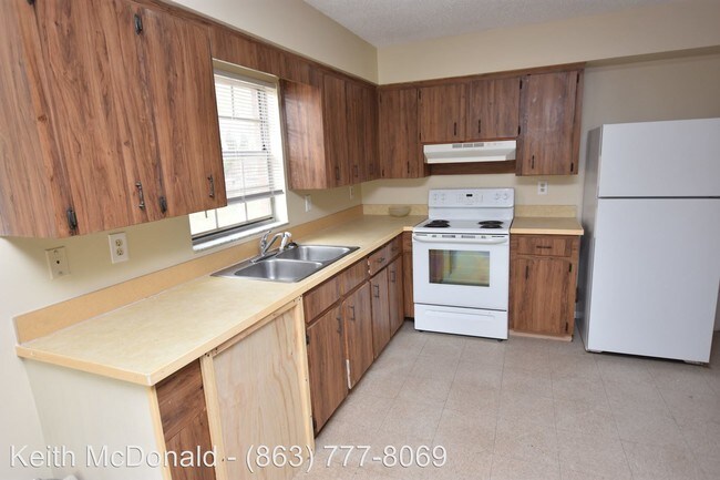 Foto del edificio - 712 E Garden St