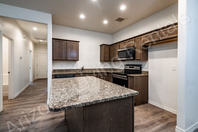 Building Photo - PEAR3527