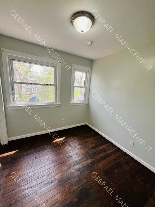 Building Photo - 2036 Dryden St