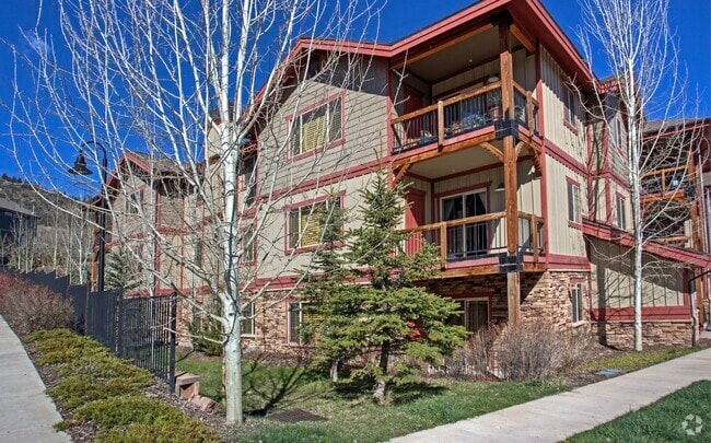 Building Photo - 5519 Lillehammer Ln