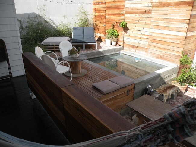 Building Photo - 2112 Santa Ynez St