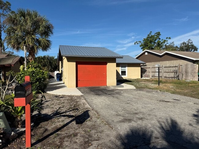 Photo - 2Bedroom 2 Bath Single Family Home W/1 Car Garage
