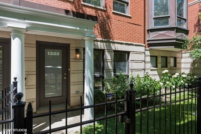 Foto del edificio - 1222 N Orleans Ct