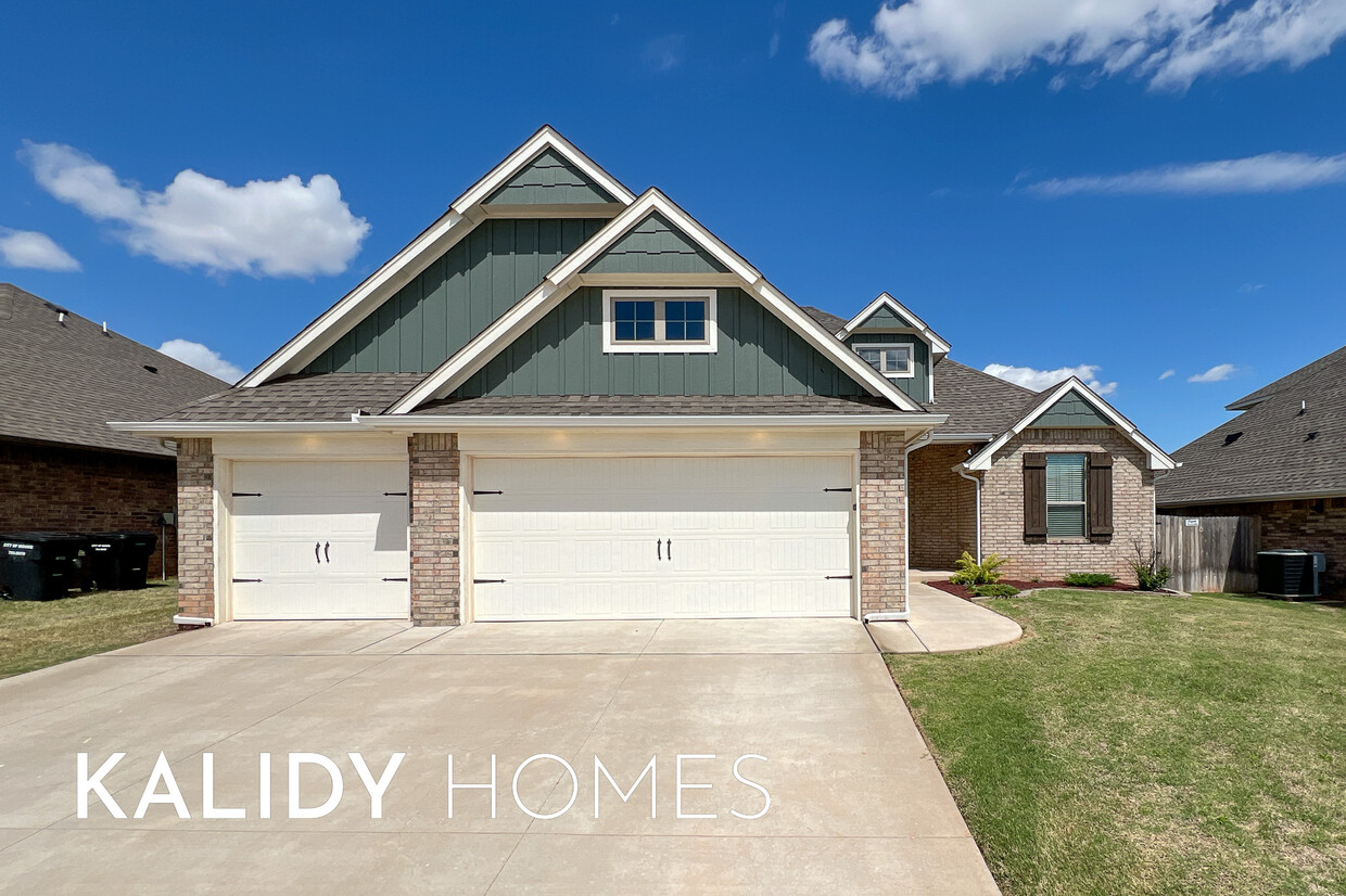 Foto principal - 3324 Lola Ct