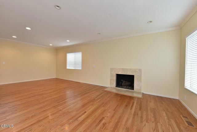 Building Photo - 591 N Sunnyslope Ave