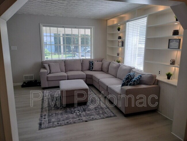 Foto del edificio - 319 Hance Ave