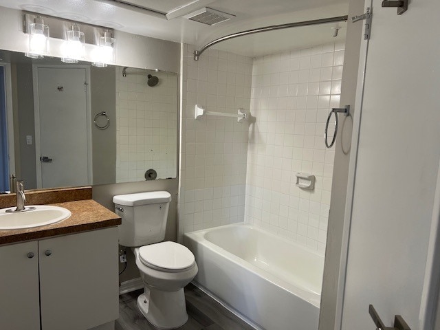 Photo - 345 Lakepointe Dr Apartment