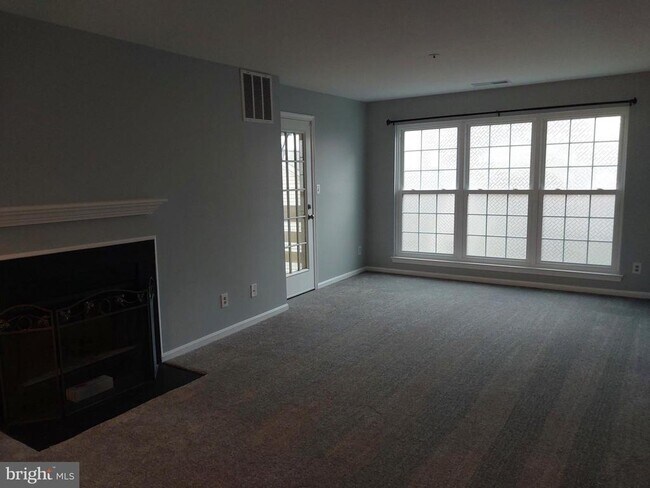 Foto del edificio - 244 S Reynolds St