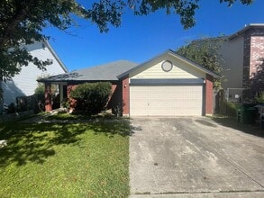Building Photo - 10462 Pine Glade
