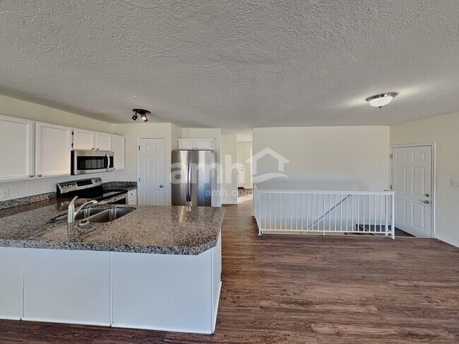 Foto del edificio - 8384 S Etude Dr