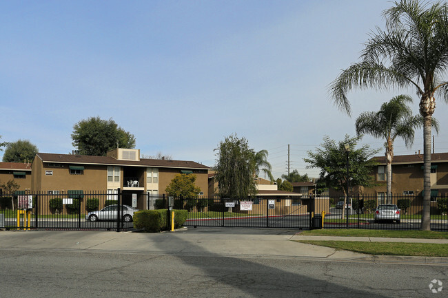 Foto del edificio - Sierra Woods Apartments