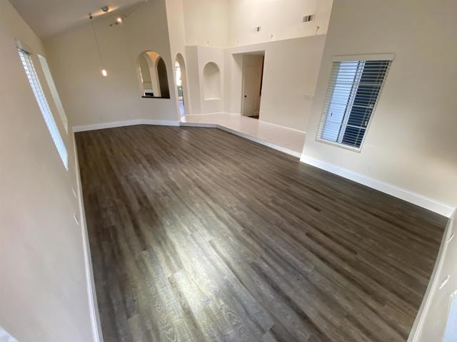 Building Photo - 4982 Wildwood Dr