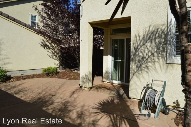 Building Photo - 718 Ferrier Way