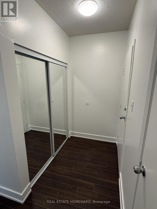 Photo du bâtiment - 158 Main St