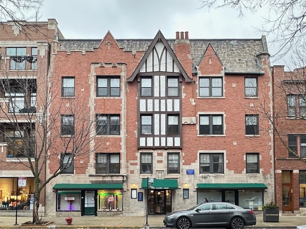 Foto principal - 4832 N Damen Ave