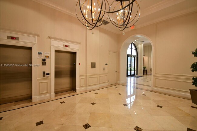 Foto del edificio - 55 Merrick Way