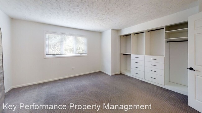 Building Photo - 2 br, 1.5 bath House - 155 Cornhill Place