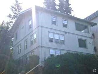 Building Photo - 709 N Forest St