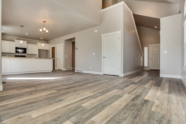 Building Photo - 1680 E Aspen Summit Dr