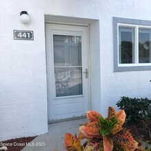 Building Photo - 441 Ocean Park Ln