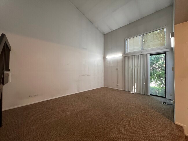 Foto del edificio - 951 Wilshire Ct