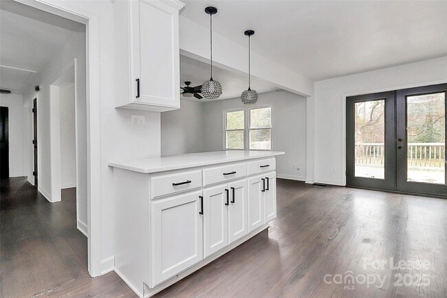 Building Photo - 5442 Kinsale Ln