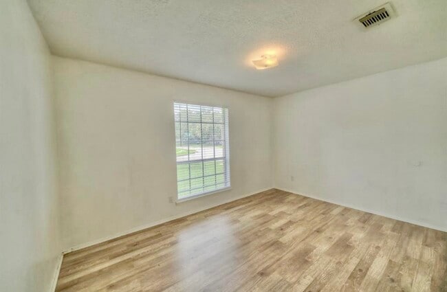 Building Photo - 2607 N Brompton Dr
