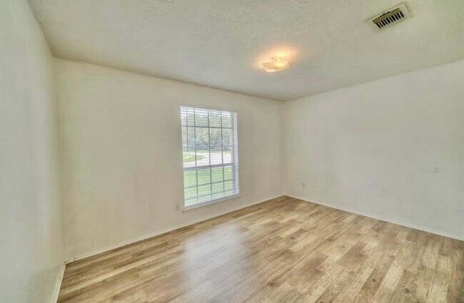 Foto del edificio - 2607 N Brompton Dr