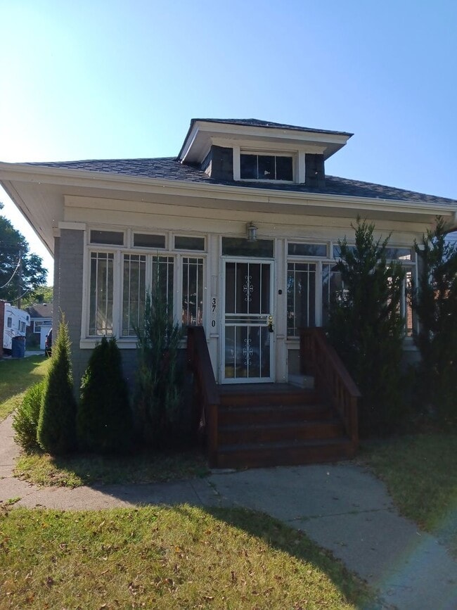 Building Photo - 3720 Harrison St