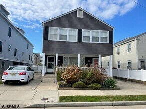 Building Photo - 22 S Benson Ave