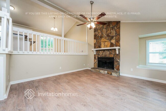 Building Photo - 2742 Mountbery Dr