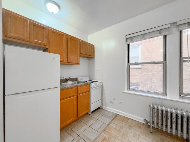 Building Photo - 4521 Malden St