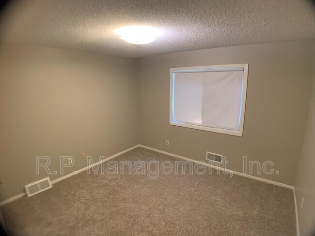 Foto del edificio - 3405 Emerson Ave S