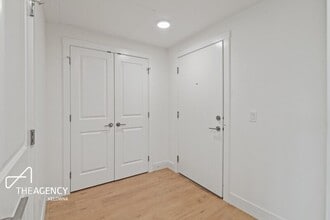 Building Photo - 1036 Coronation Ave