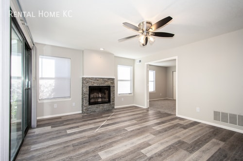 Building Photo - Stylish and Spacious ground-floor Condo  #...
