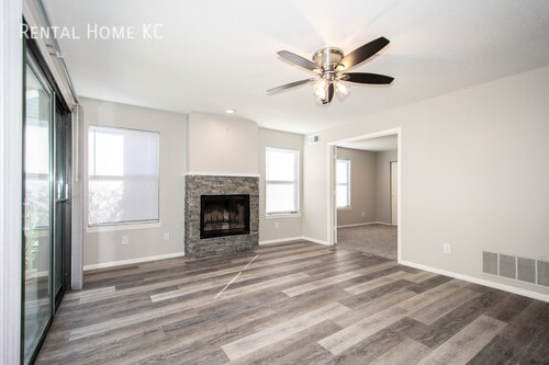 Foto del edificio - Stylish and Spacious ground-floor Condo  #...