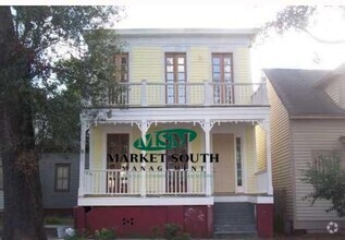 Building Photo - 211 W Henry St