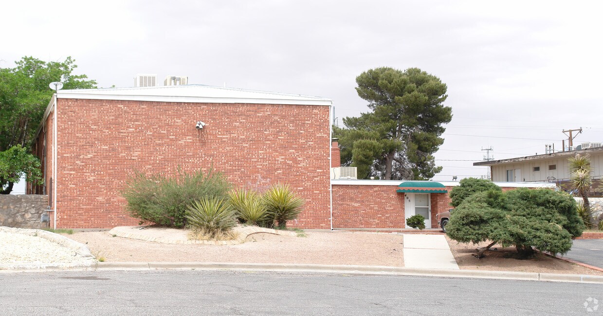 Building Photo - Grandale Apartments