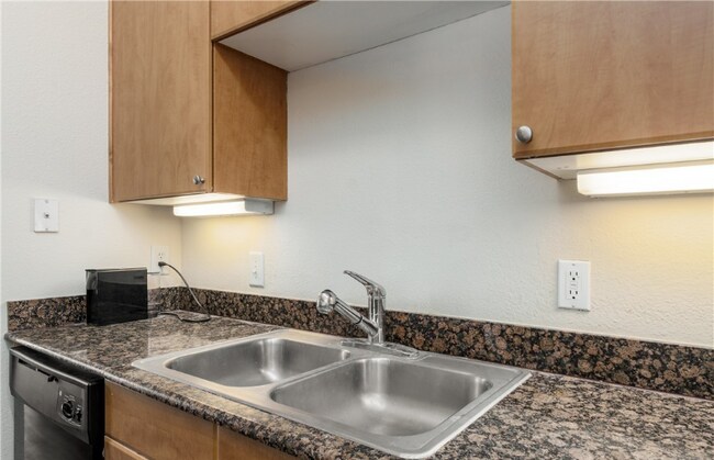 Foto del edificio - 1901 5th E Ave