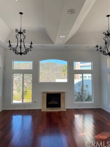 Building Photo - 553 Emerald Bay