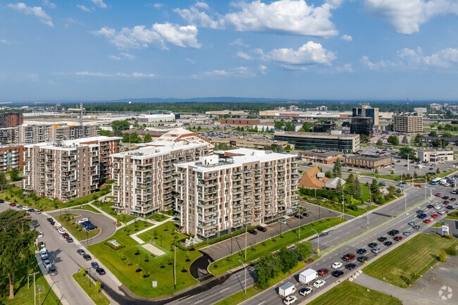 Aerial Photo - Liveo Pointe Claire Phase 3