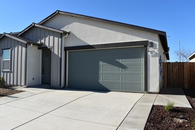 Building Photo - 399 Gallaway Ct