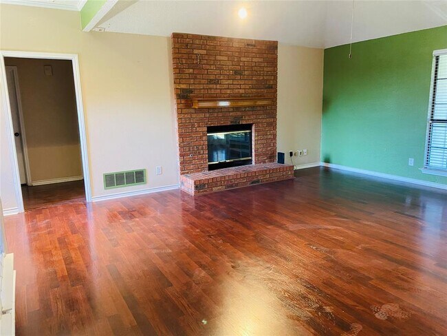 Building Photo - 4744 Montego Bay Dr