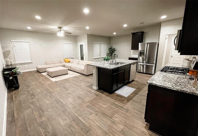 Foto del edificio - 13114 Leisure Cove Dr