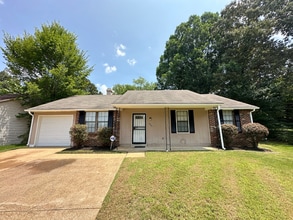 Building Photo - 4348 Jardin Place Cove