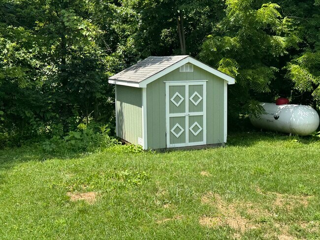 Foto del edificio - 1027 Morgan Ross Rd