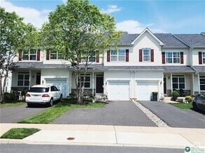 Building Photo - 950 King Way