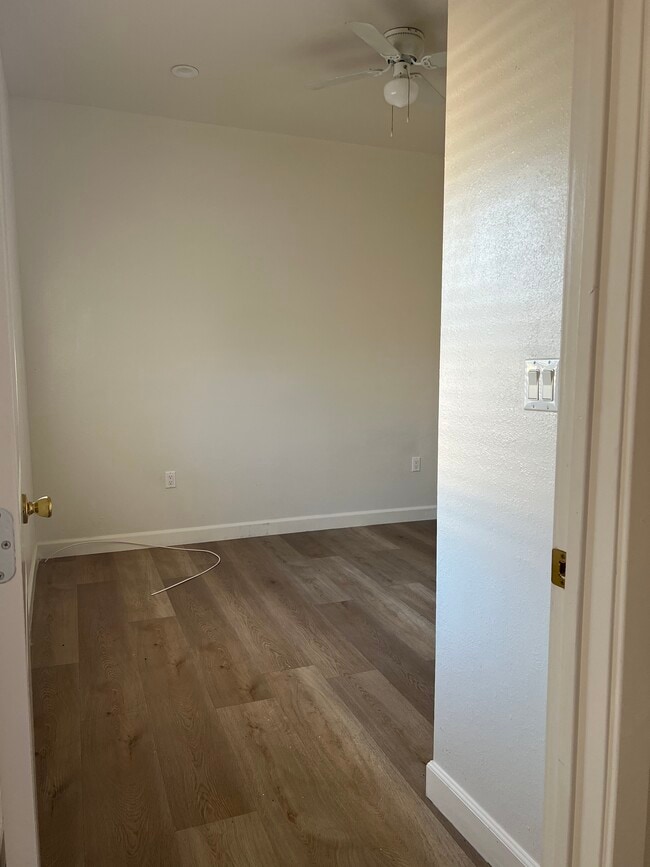 Photo - 427 W 53rd St Apartments